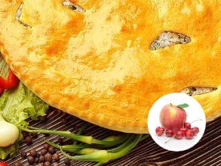Осетинский пирог с яблоком и вишней (балджин)